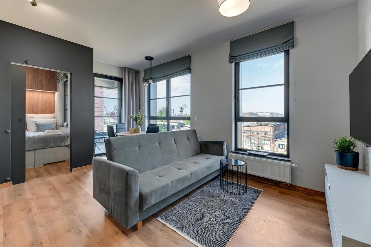 Doki Living & Foodhall By Downtown Apartments Gdansk Bagian luar foto