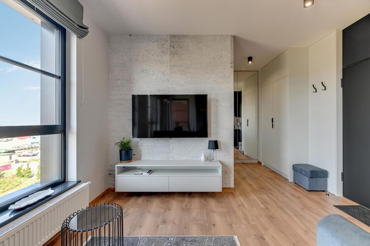 Doki Living & Foodhall By Downtown Apartments Gdansk Bagian luar foto
