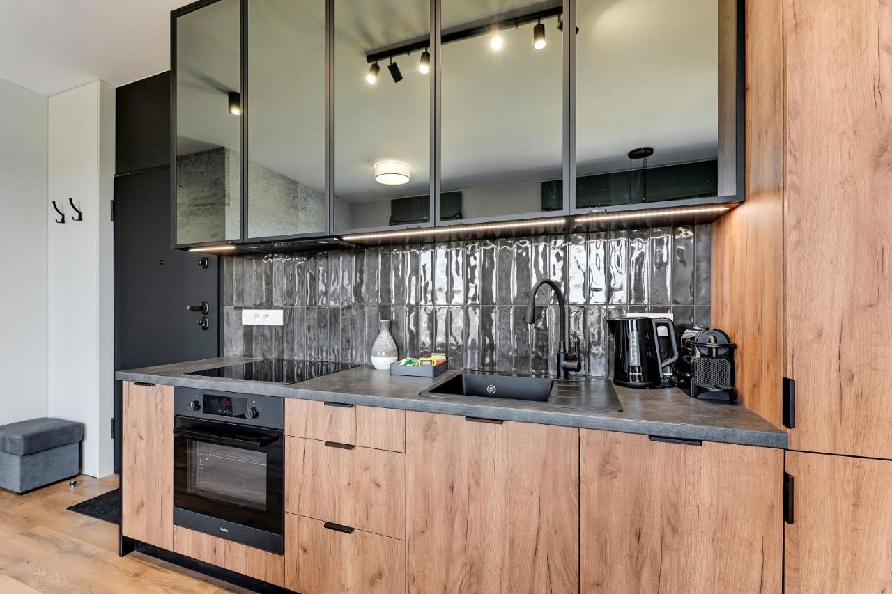 Doki Living & Foodhall By Downtown Apartments Gdansk Bagian luar foto
