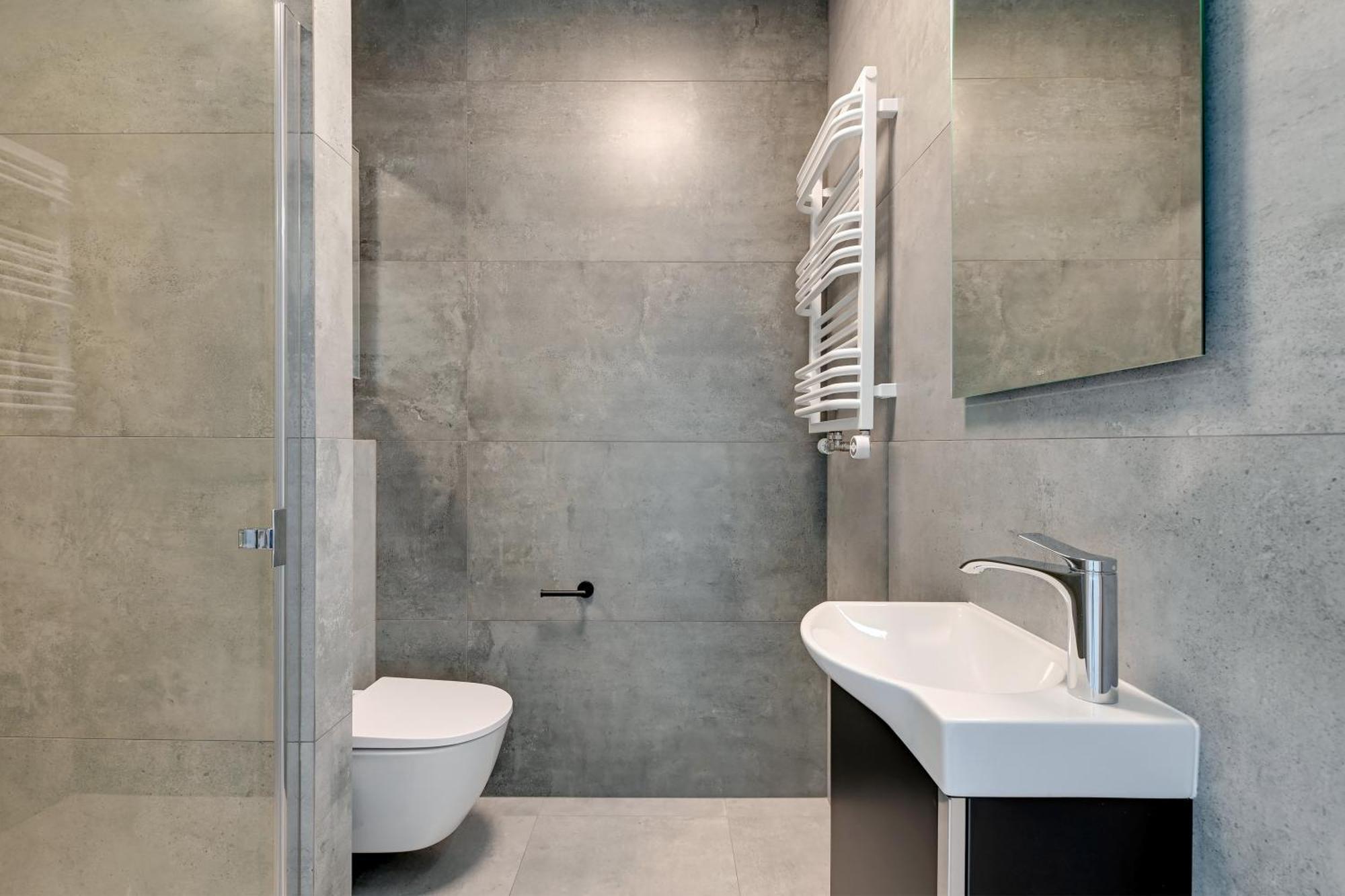Doki Living & Foodhall By Downtown Apartments Gdansk Bagian luar foto