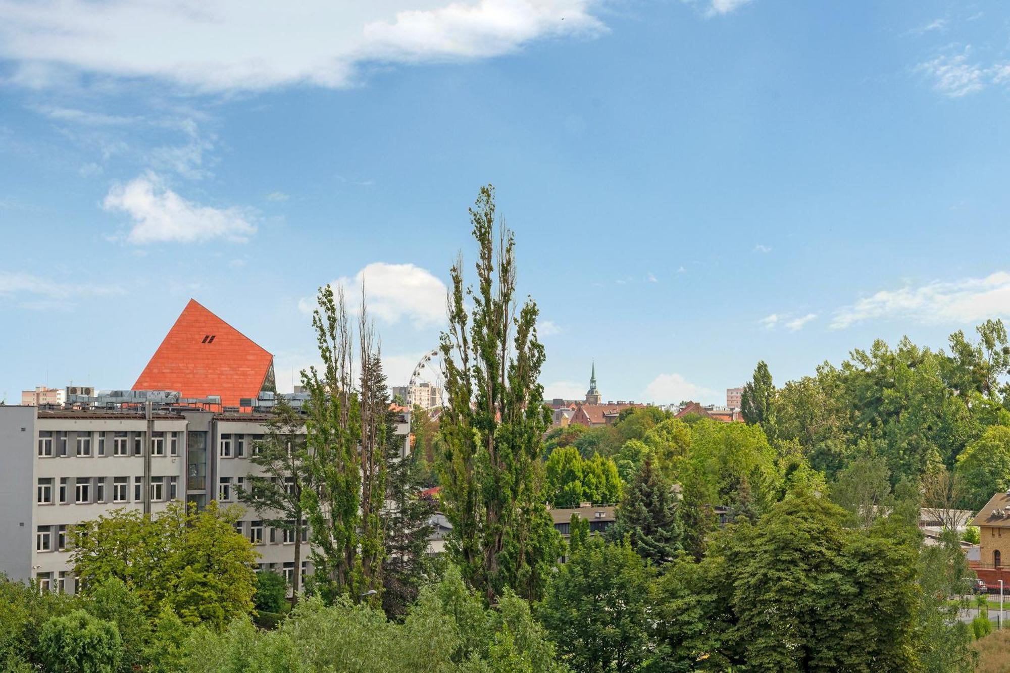 Doki Living & Foodhall By Downtown Apartments Gdansk Ruang foto