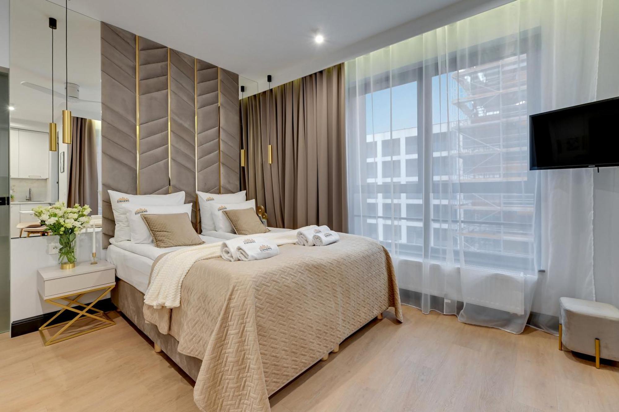 Doki Living & Foodhall By Downtown Apartments Gdansk Bagian luar foto