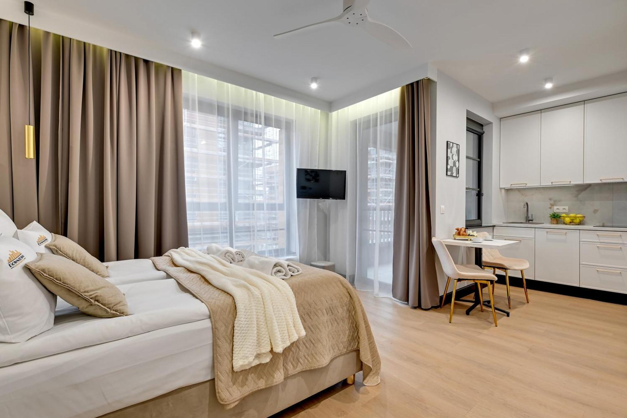 Doki Living & Foodhall By Downtown Apartments Gdansk Ruang foto